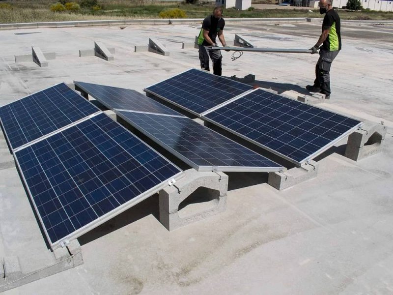 Průvodce instalací panelů s betonovými bloky Sunblocks