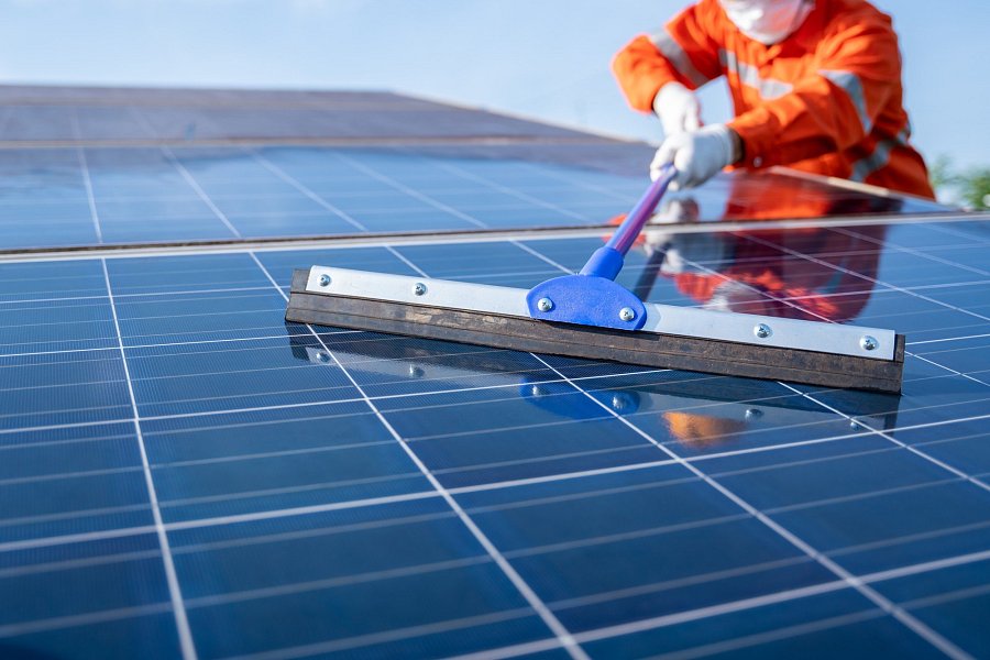 Péče o fotovoltaiku: Tipy pro dlouhou životnost a vyšší výkon